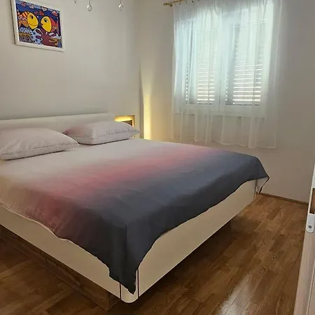 Dugo Polje Apartman Apartment *