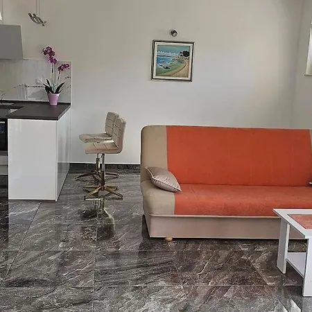 Dugo Polje Apartman Apartment