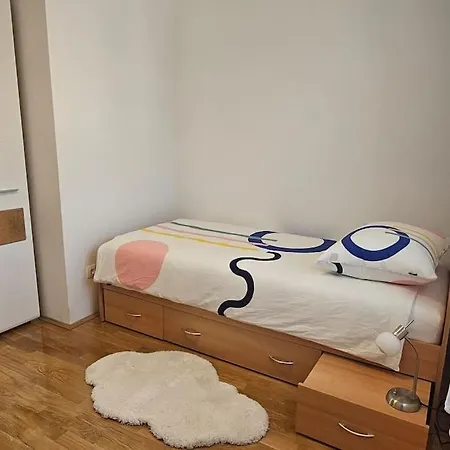 Dugo Polje Apartman Apartment *